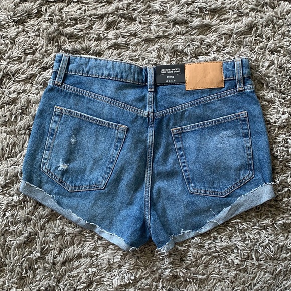 high waist 5 button denim shorts - Picture 2 of 5